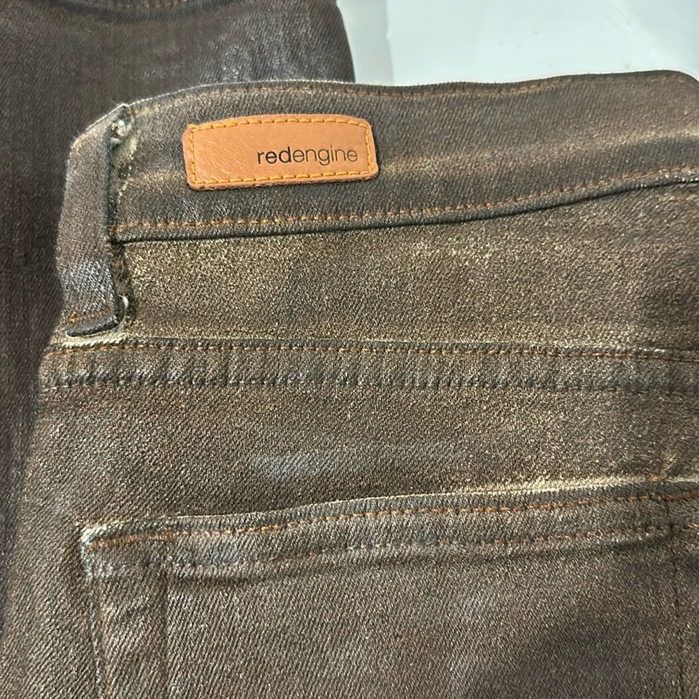 Red Engine size 28 coated jeans brown